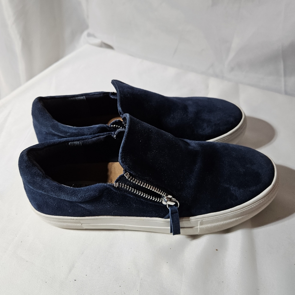 Womens Size 10 steve madden blue Suede slip on - Picture 2 of 6